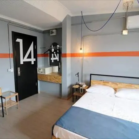 호텔 Taksim Safe House 3*