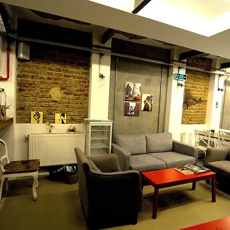 Taksim Safe House 3*