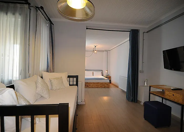 Hotel Taksim Safe House 3*