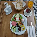 Taksim Safe House Otel 3*