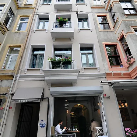 Taksim Safe House فندق 3*